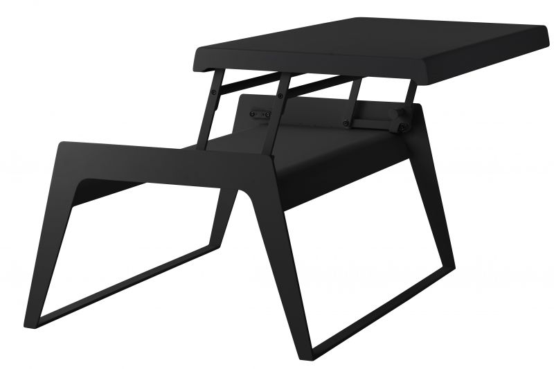 Schwarzer Chill-out Couchtisch von Cane-Line mit aufklappbarer Tischplatte für den flexiblen Einsatz.